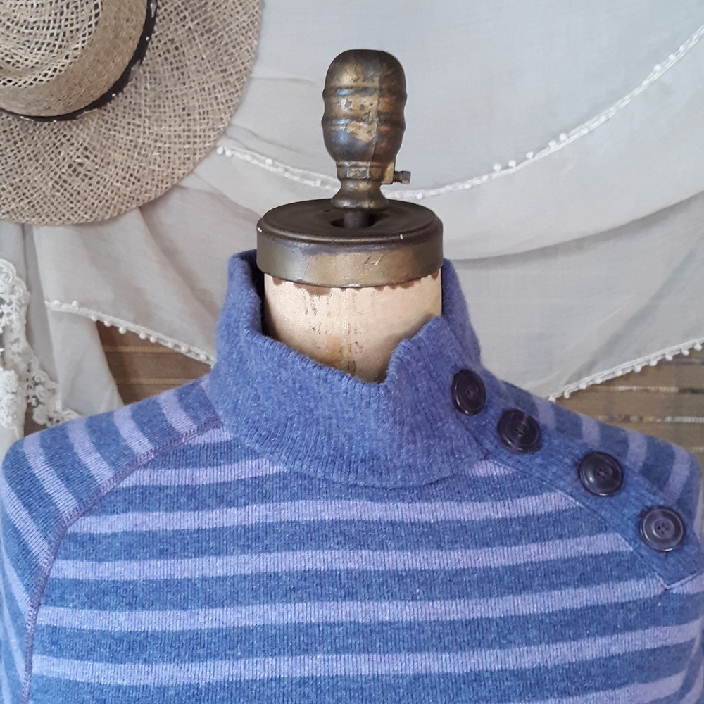 Mountain Harware Lavendar Stripe Turtleneck Sweater